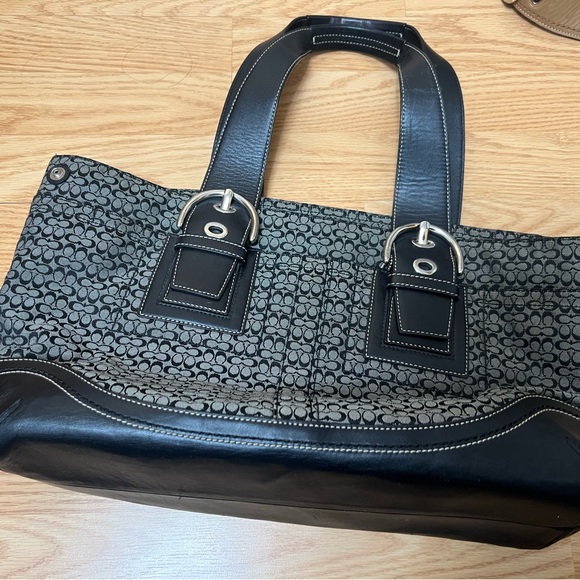 Authentic Coach Black Tote bag - Picture 3 of 3